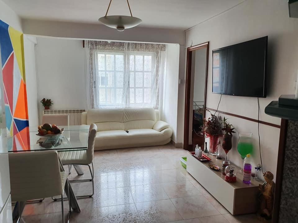 Apt Para Amigos Y Familias วิโก ภายนอก รูปภาพ